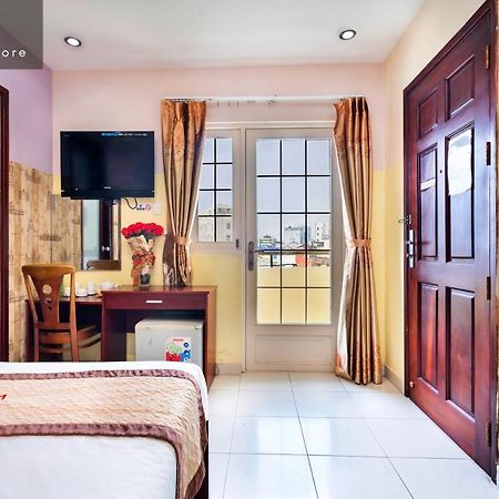 Hanz Vuong Quang Hotel Saigon Хошимін Екстер'єр фото